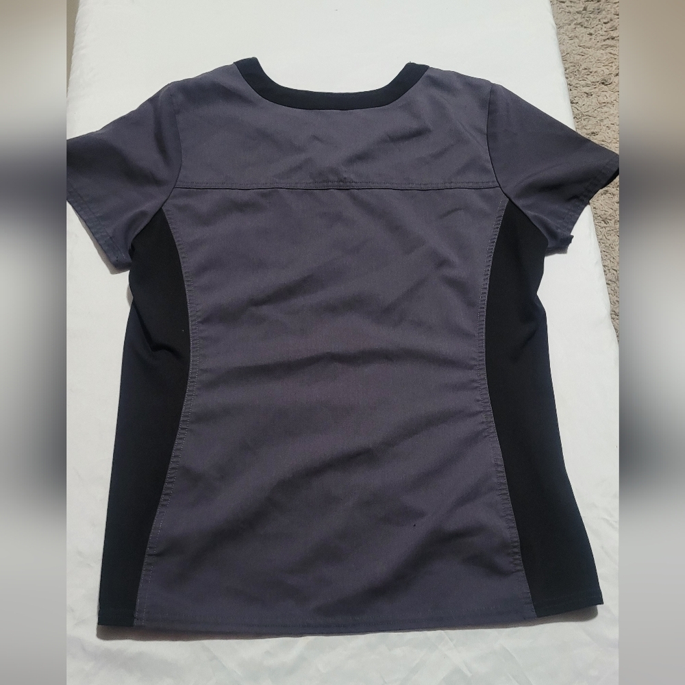 Scrub Star Womens Black And Dark Gray Scrub Top. Size Small - Picture 2 of 7